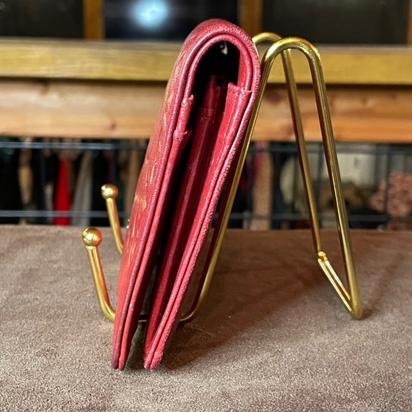 Authentic Chanel “Camellia” red quilted long bifold wallet - Picture 4 of 12